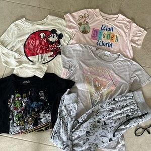 Disney bundle of 4 shirts and 1 Princess pants plus 50th Anniversary Key Chain.